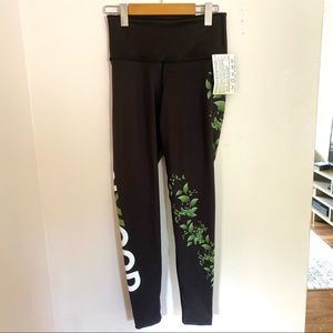 Leggings with Gym Logo Size Small
